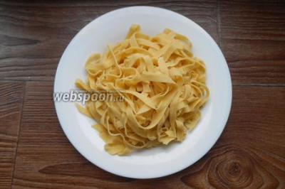 Домашняя паста с белыми грибами